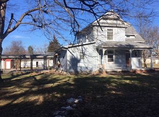 505 W Knox St, Williamsfield, IL 61489