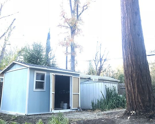 3rd image of 14043 Meadow Ln