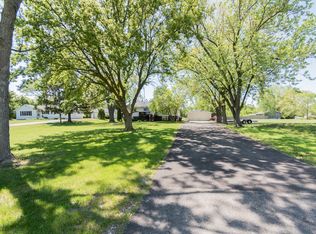 11939 W 33rd St, Beach Park, IL 60099