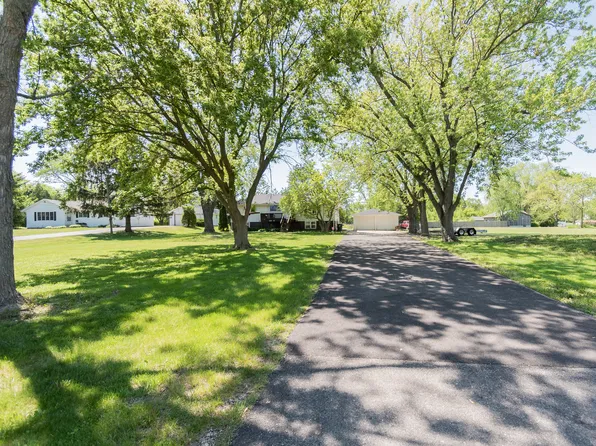 11939 W 33rd St, Beach Park, IL 60099