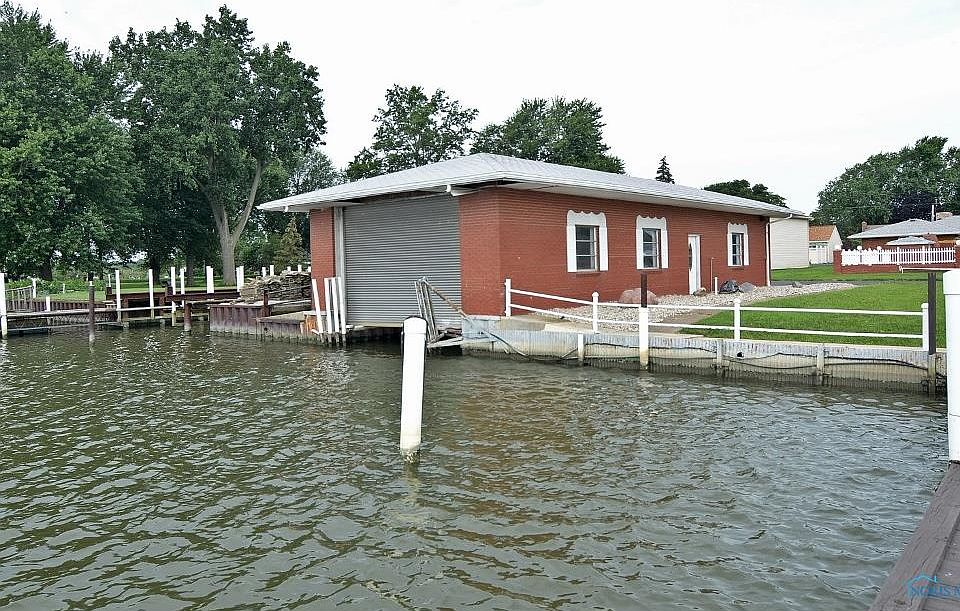 2950 Shoreland Ave, Toledo, OH 43611 Zillow