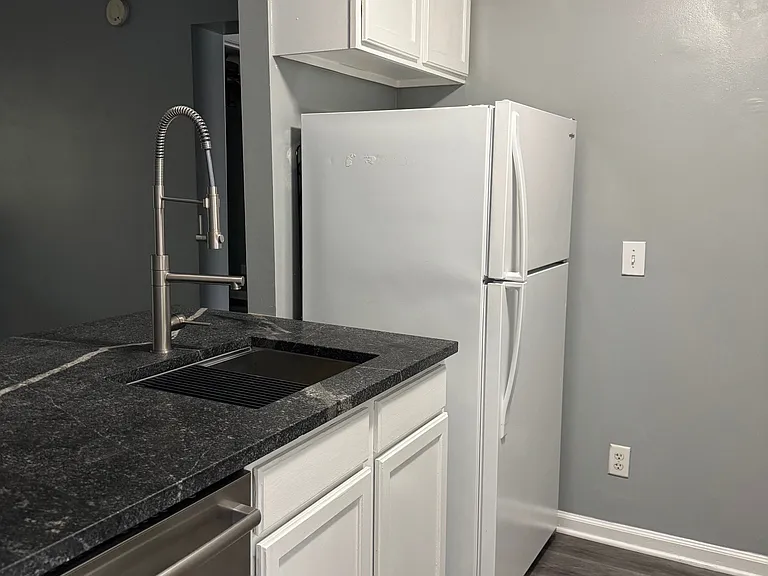 1503 Fort Johnson Rd #4F — Photo 5