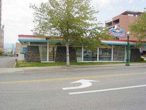 East Side EZ access to Bring Boats Back In from the Lake