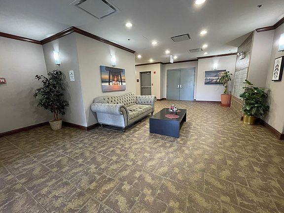 4th image of 3630 N Harlem Ave APT 501