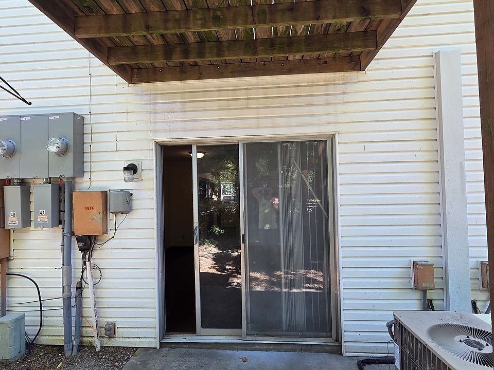 1st image of 1614 Amelia St