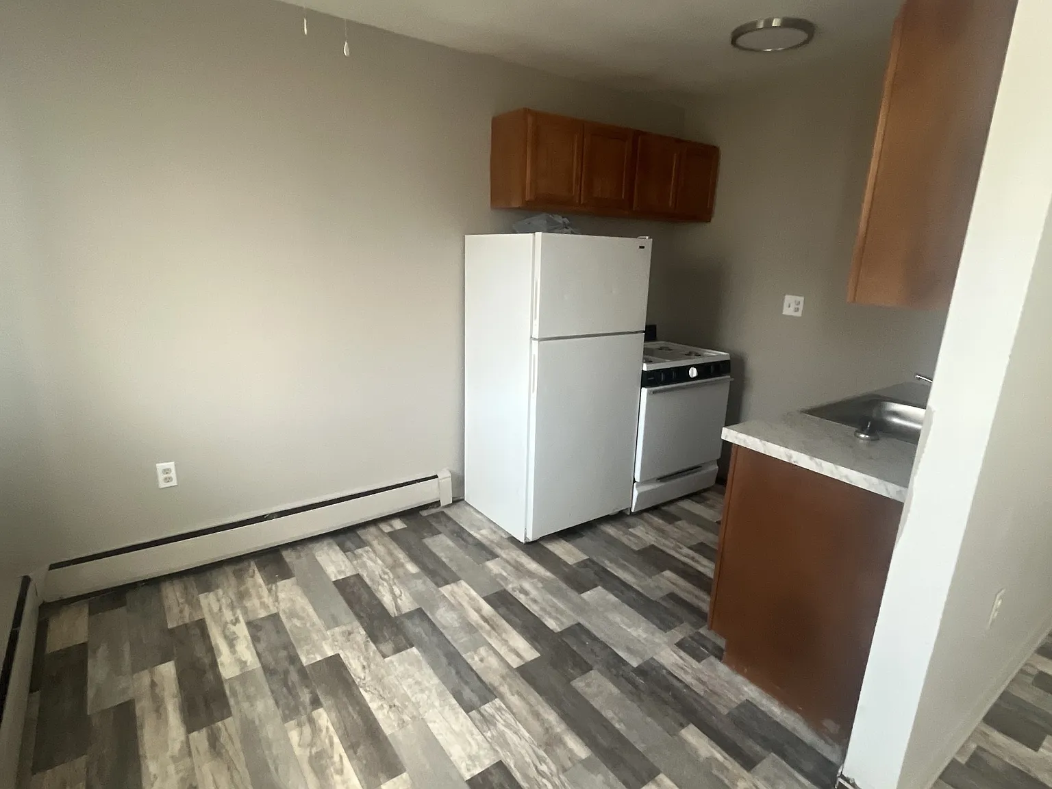 9130 Whittier - 2 — Photo 1