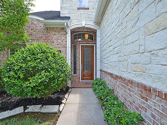 3rd image of 3922 Lakeridge Canyon Dr