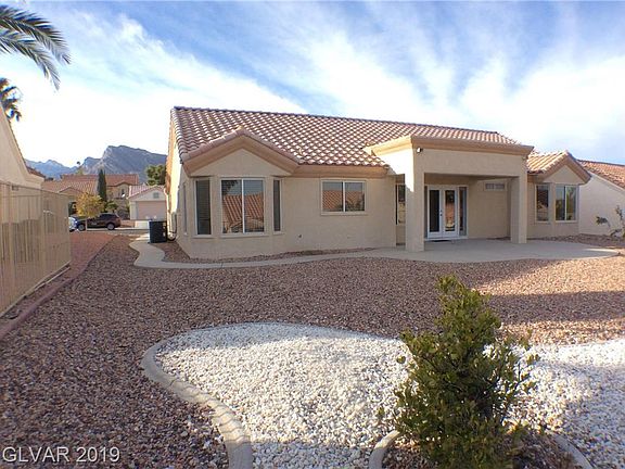 2nd image of 2548 Lotus Hill Dr