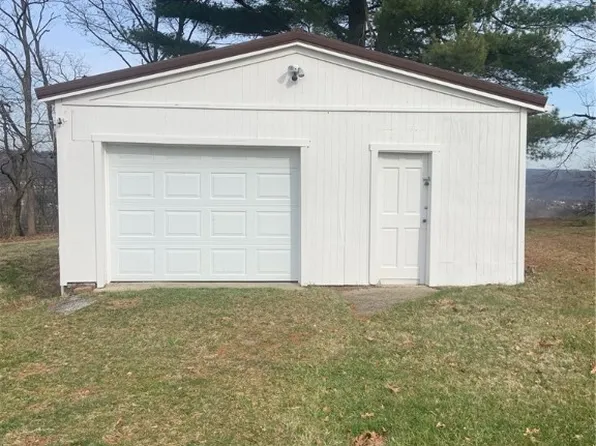 183 Shirley Dr, Monaca, PA 15061