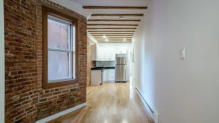 Rented by Nooklyn NYC LLC | media 73