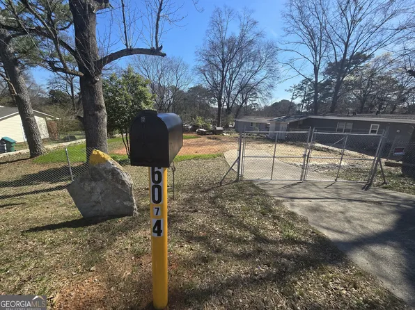 6074 Old Dixie Hwy, Forest Park, GA 30297