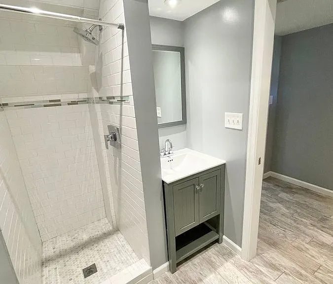 528 E Luray Ave — Photo 28