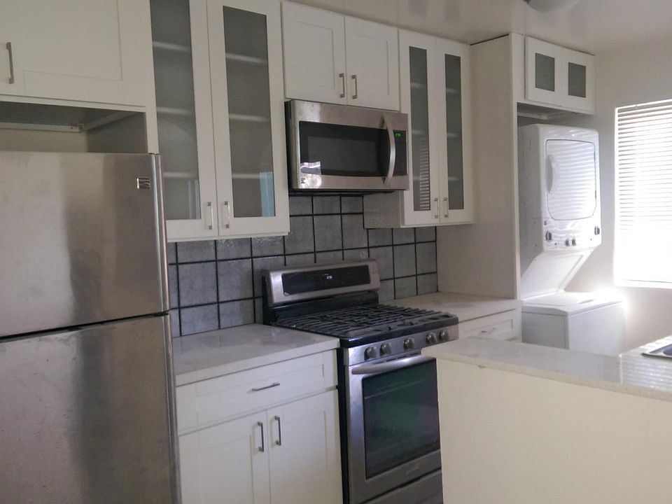 1st image of 3936 Inglewood Blvd #210