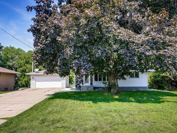 243 Demont Ave E, Little Canada, MN 55117