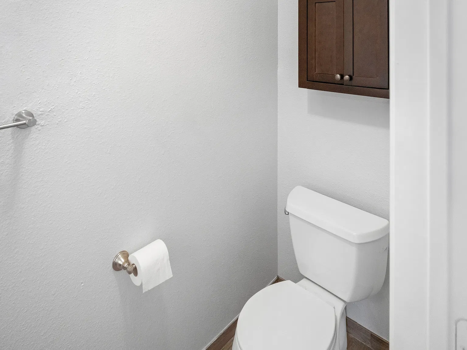 2 bed, 1.5 bath, 1000 sqft, $1,325 — Photo 4