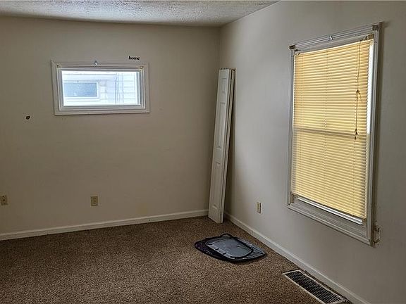 2nd image of 166 Wesley Ave