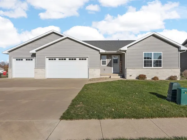 1332 Stratton Dr NE, Cedar Rapids, IA 52402
