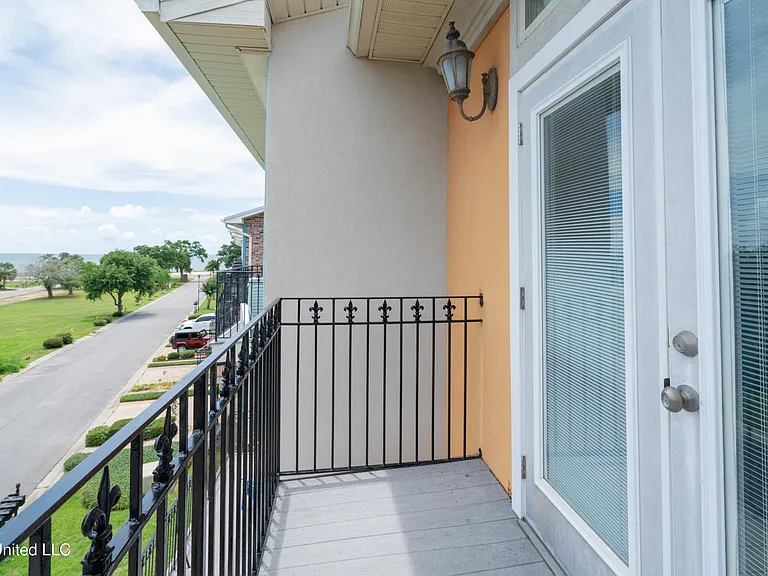 8 Oak Alley Ln — Photo 19