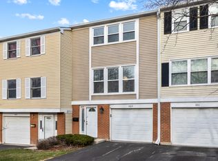 1809 Lancashire Ct, Schaumburg, IL 60194