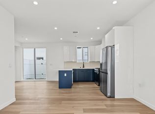 2922 S Burnside Ave, Los Angeles, CA 90016