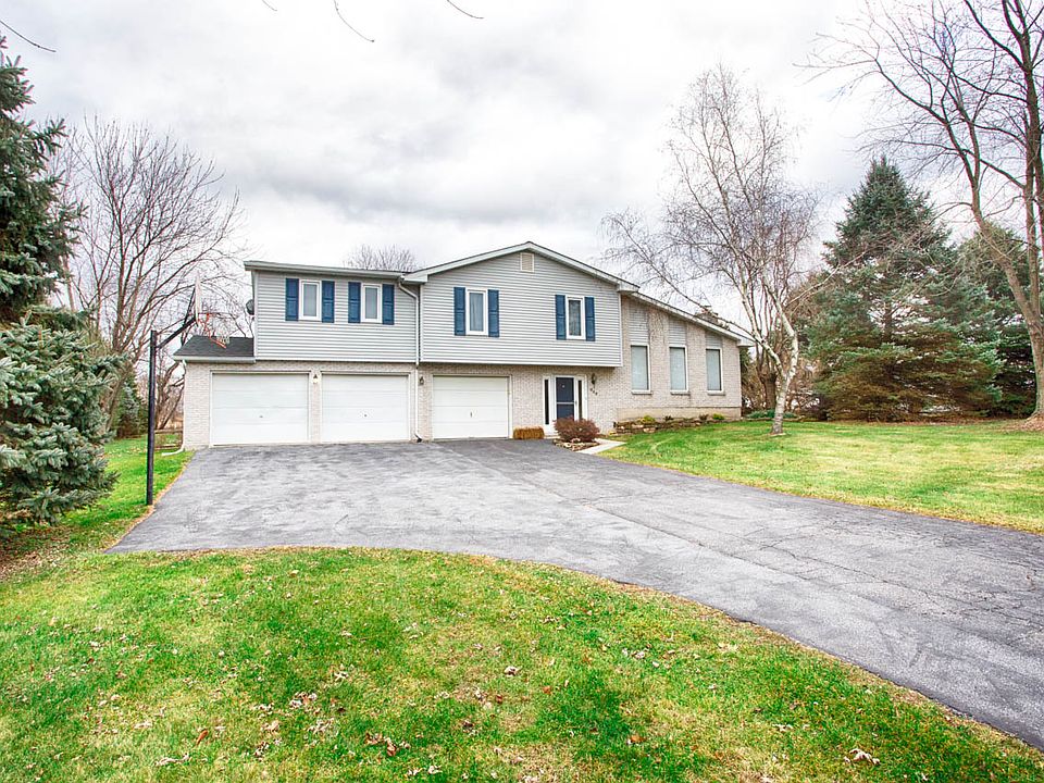 1st image of 900 Alpine Dr