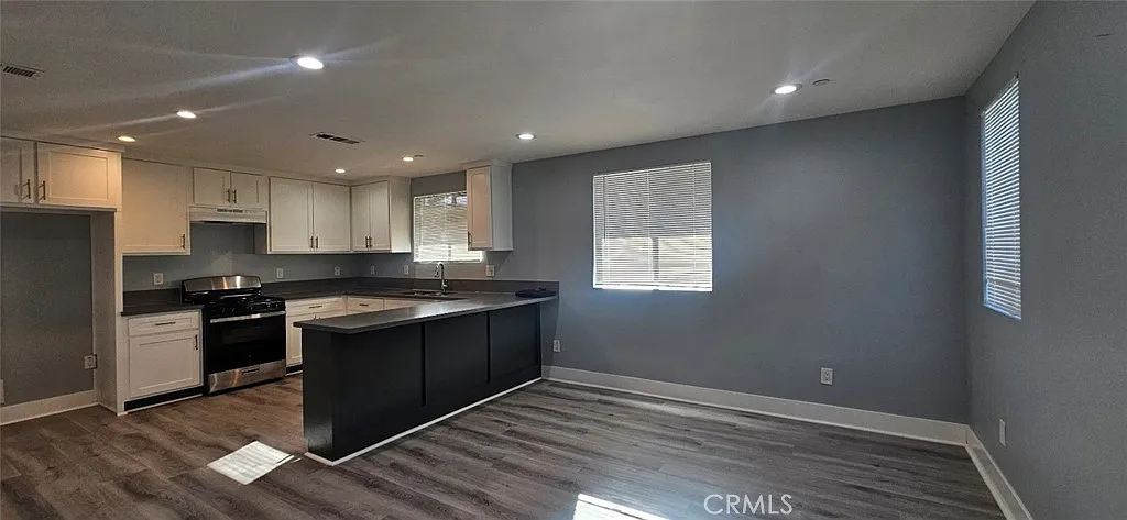 4 bed, 1700 sqft, $3,600 — Photo 3