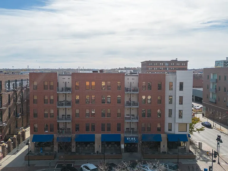 Market Place Lofts — Photo 21