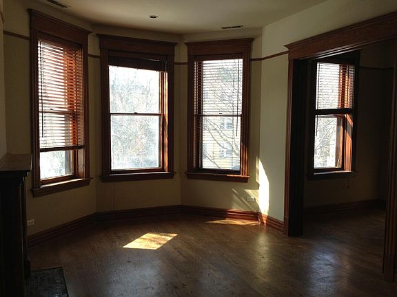 5th image of 1361 N Hoyne Ave #2