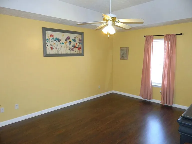 1101 Avery Lndg — Photo 12