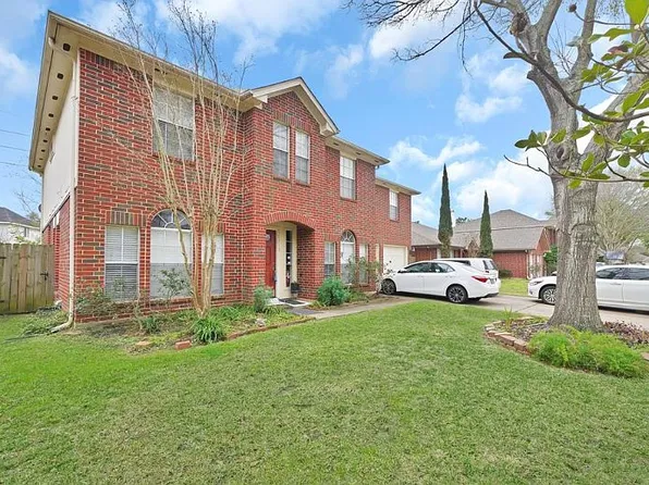 16715 Sussex Dr, Houston, TX 77083