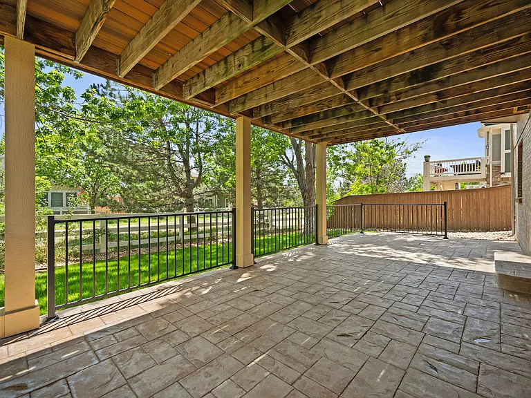 20396 E Columbia Pl — Photo 25