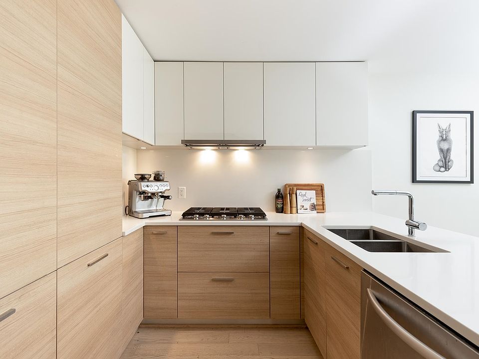 1st image of 3456 Commercial St #211