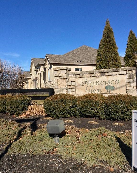 2nd image of 1360 Denbigh Dr