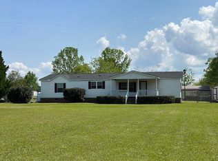 1100 Grove St, Summerton, SC 29148