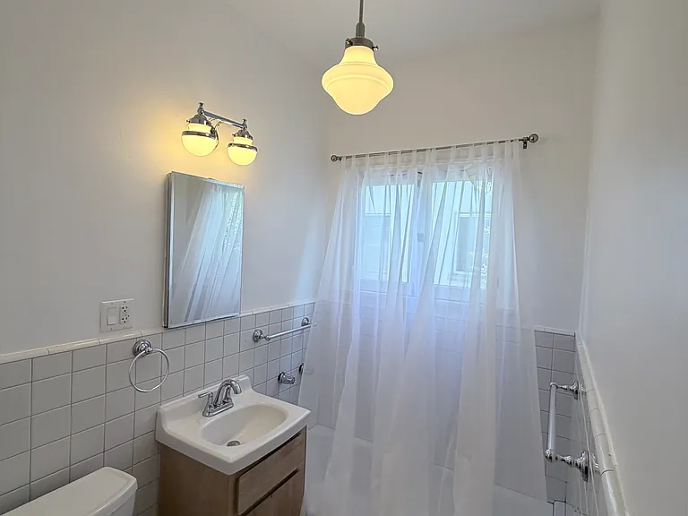 238 N Clark Dr #7 — Photo 21