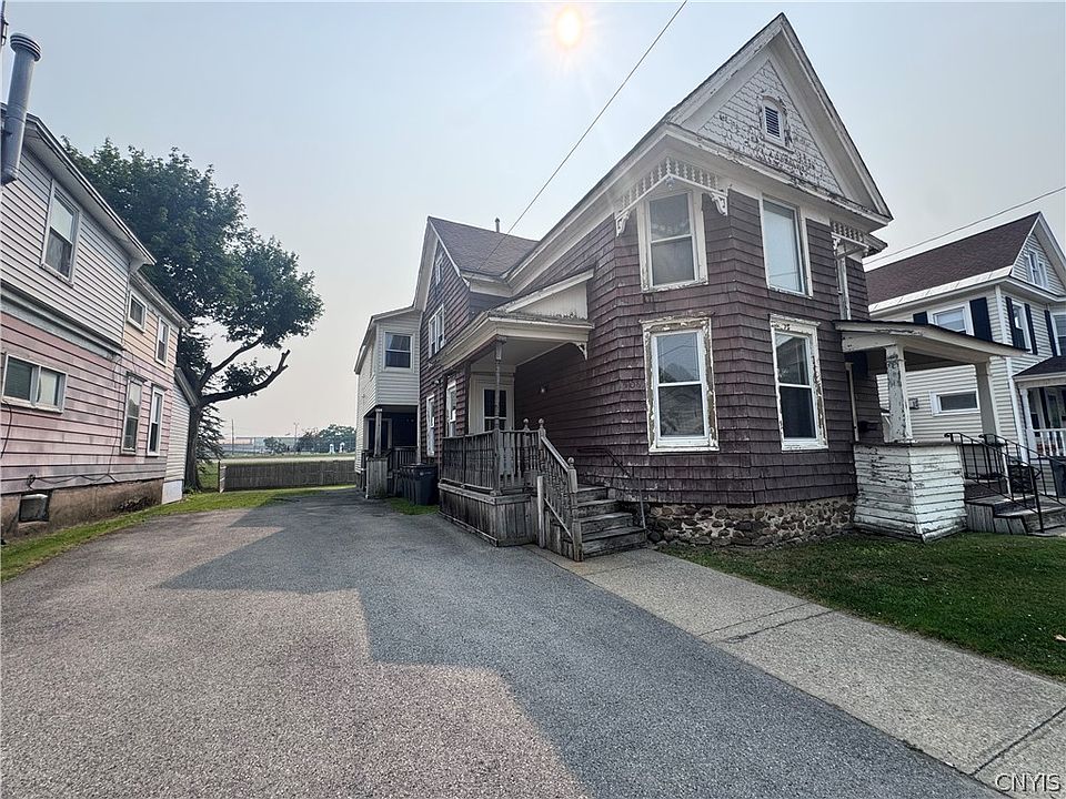 1st image of 509 W Thomas St