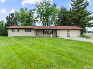 4323 Floraville Rd, Waterloo, IL 62298