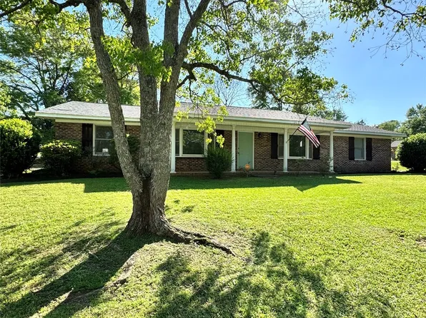 401 Janice St, Enterprise, AL 36330