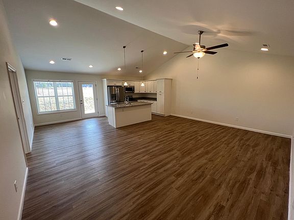 5th image of 5858 Trestle Way