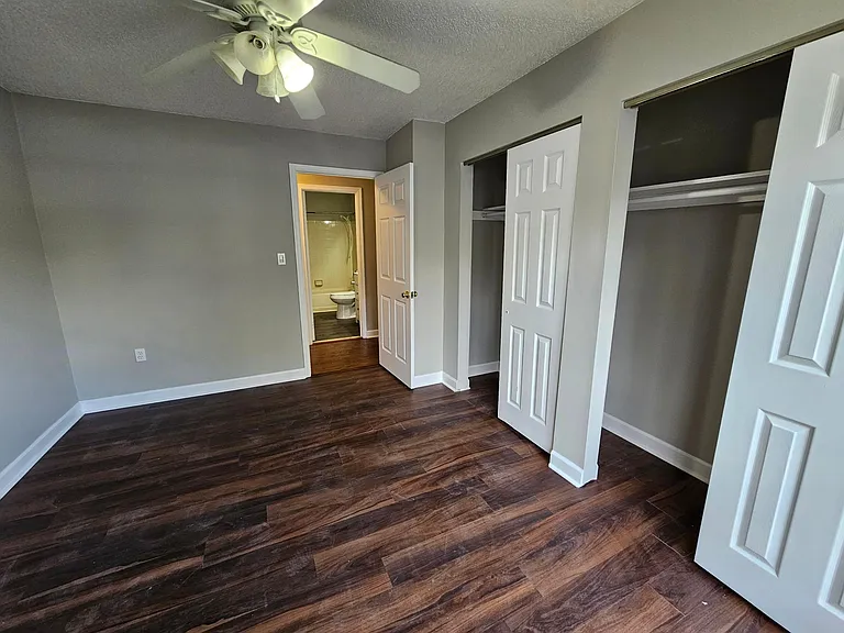 32 Holly Ct #32 — Photo 21
