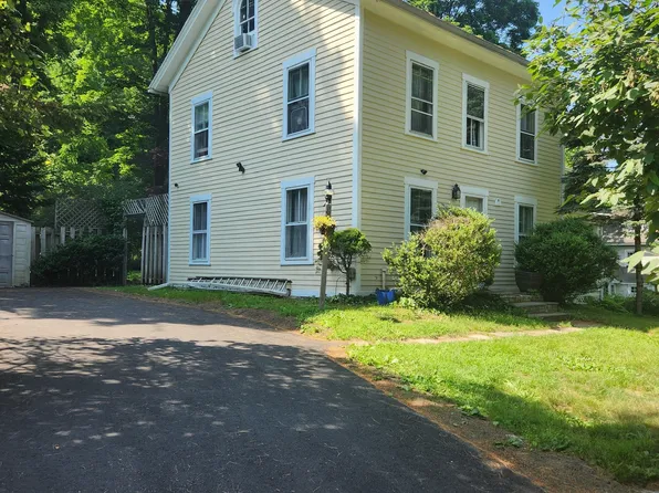 21 Dayton Street, Newtown, CT 06482