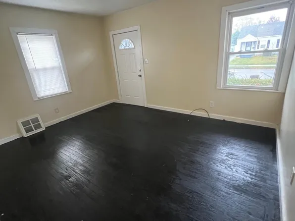 1127 Lindsay Ave, Akron, OH 44306