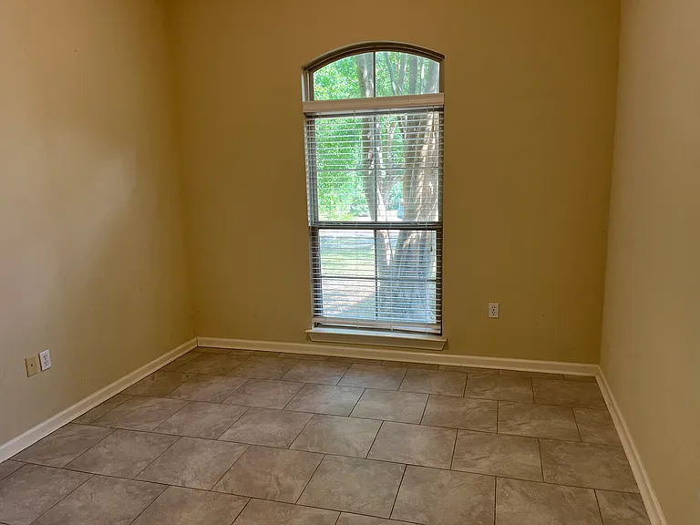 14930 Wax Myrtle Ave — Photo 19