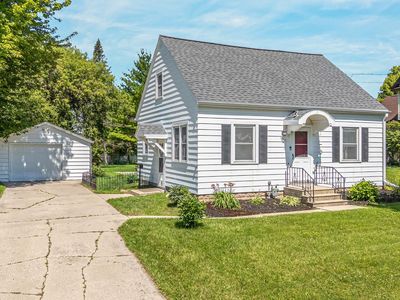1406 S Ridge Rd, Green Bay, WI, 54304