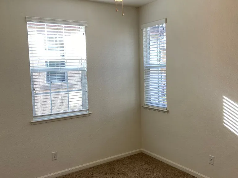 829 Blossom Rock Ln — Photo 11