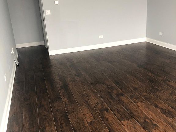 5th image of 393 Madison Ave