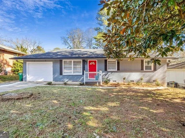 4770 Ridgewood Dr, Forest Park, GA 30297