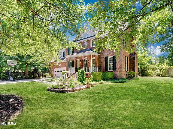 2nd image of 3416 Dunhaven Drive