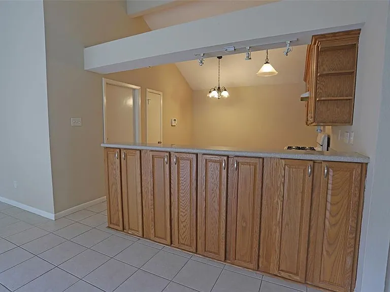11011 Shadowfield Dr — Photo 17