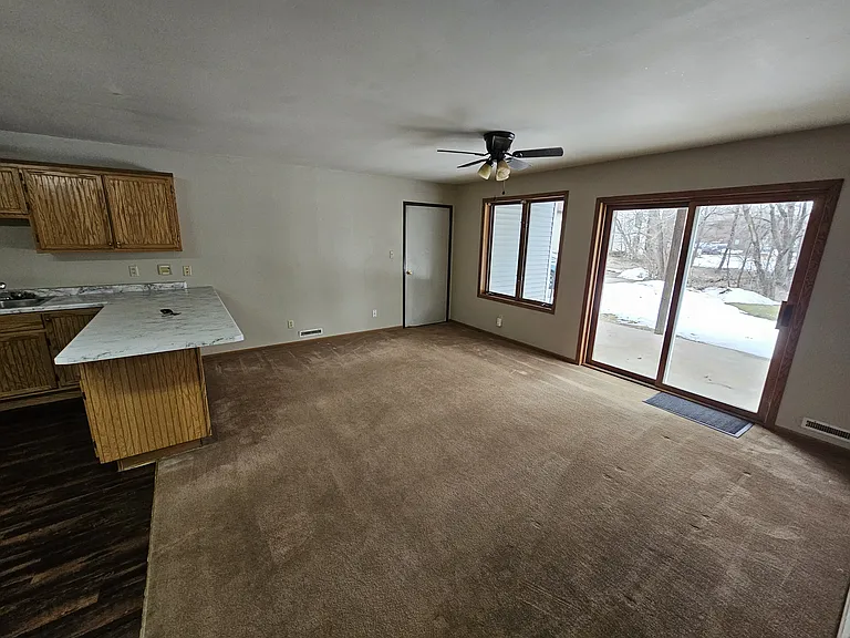 303 Minnesota Ave #A — Photo 9